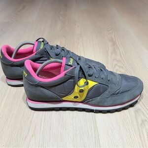 Saucony Jazz Women's Gray, Pink & Yellow Retro Sneakers Size 11